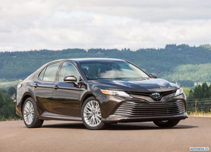2018 Toyota Camry USA - фотография 9 из 111