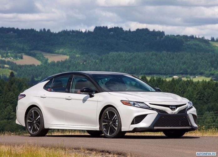 2018 Toyota Camry USA - фотография 11 из 111