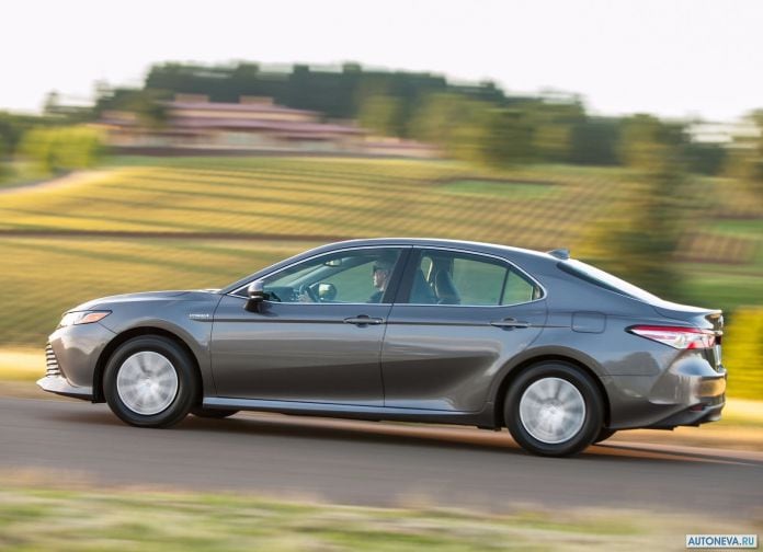 2018 Toyota Camry USA - фотография 48 из 111