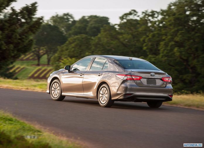 2018 Toyota Camry USA - фотография 60 из 111