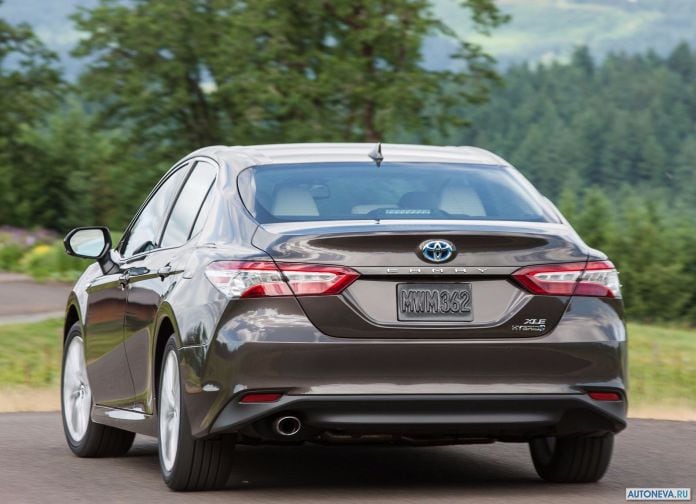 2018 Toyota Camry USA - фотография 61 из 111