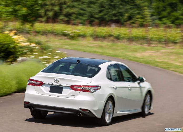 2018 Toyota Camry USA - фотография 62 из 111