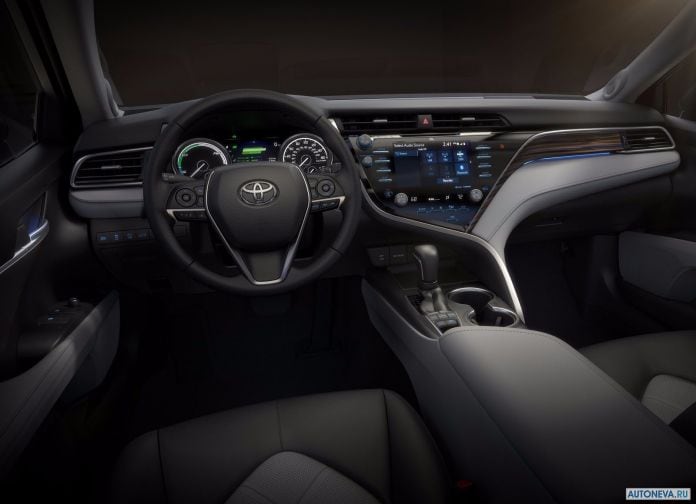2018 Toyota Camry USA - фотография 73 из 111