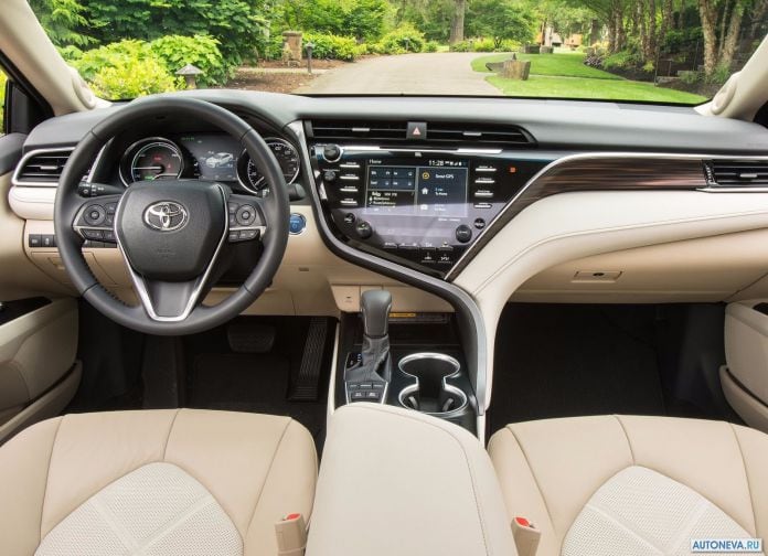 2018 Toyota Camry USA - фотография 74 из 111