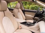 toyota_2018_camry_077.jpg