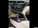 toyota_2018_camry_111.jpg