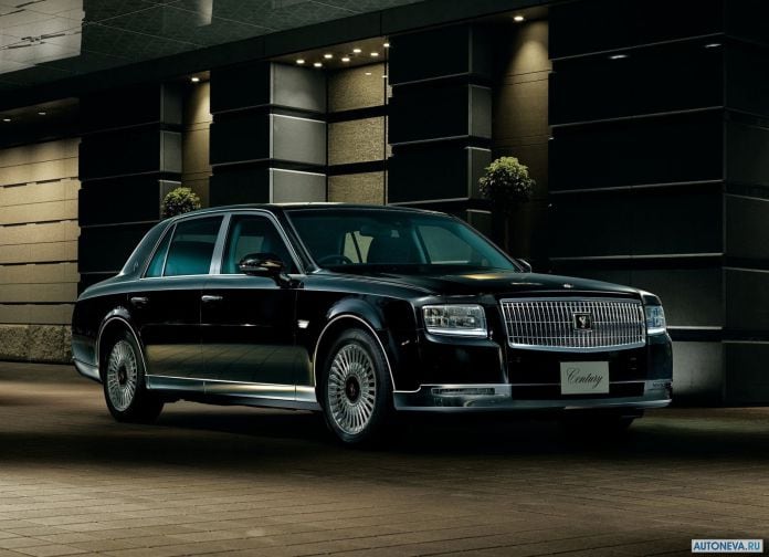 2018 Toyota Century - фотография 1 из 37