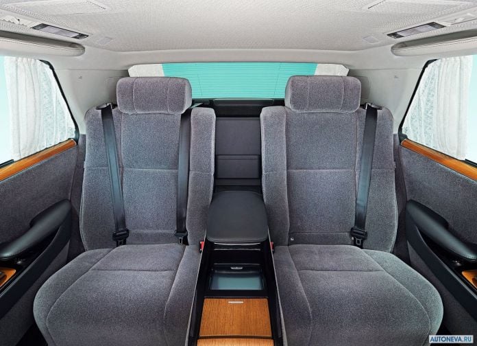 2018 Toyota Century - фотография 19 из 37