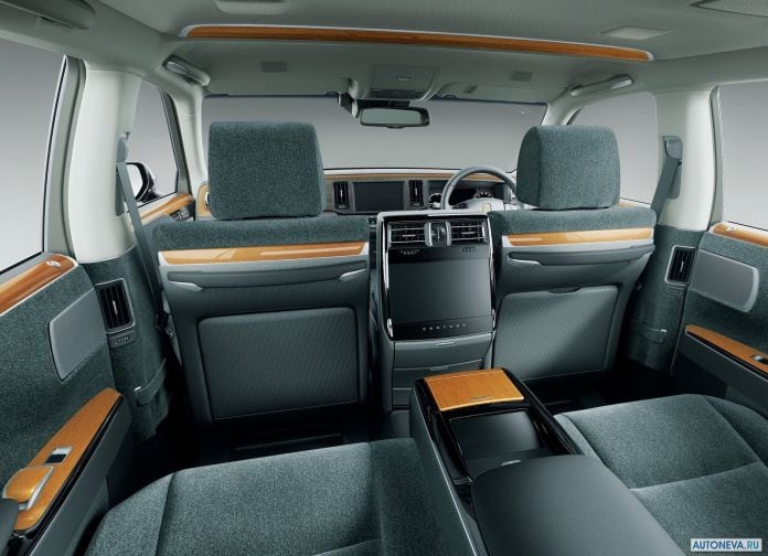 2018 Toyota Century - фотография 22 из 37