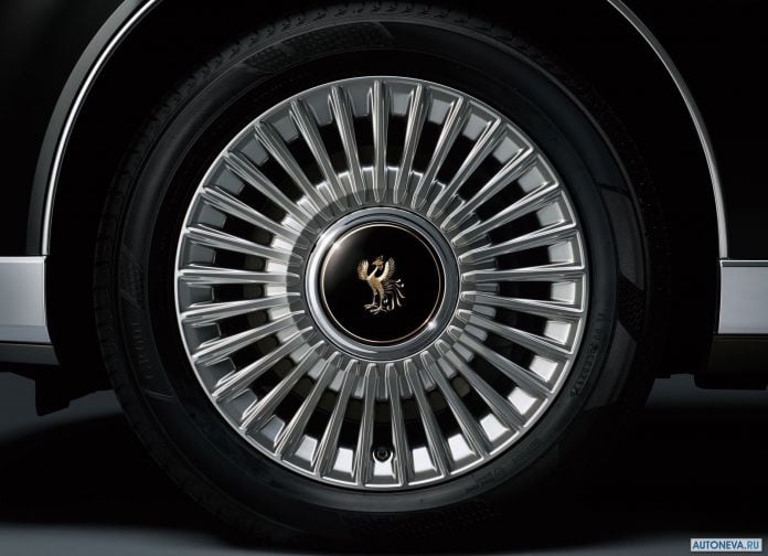 2018 Toyota Century - фотография 33 из 37