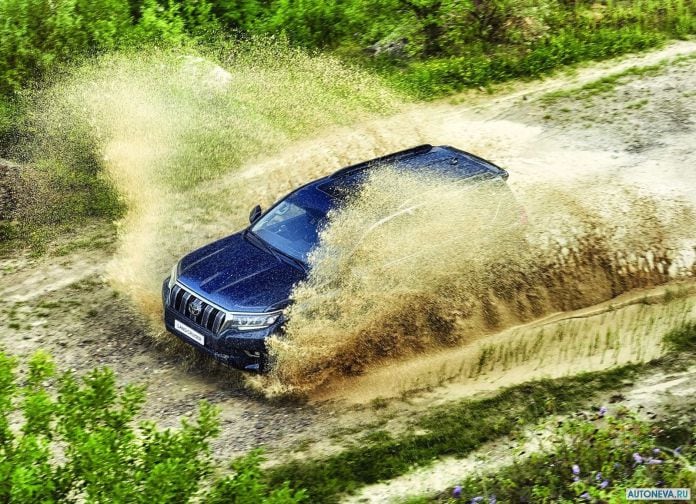 2018 Toyota Land Cruiser Prado - фотография 9 из 24