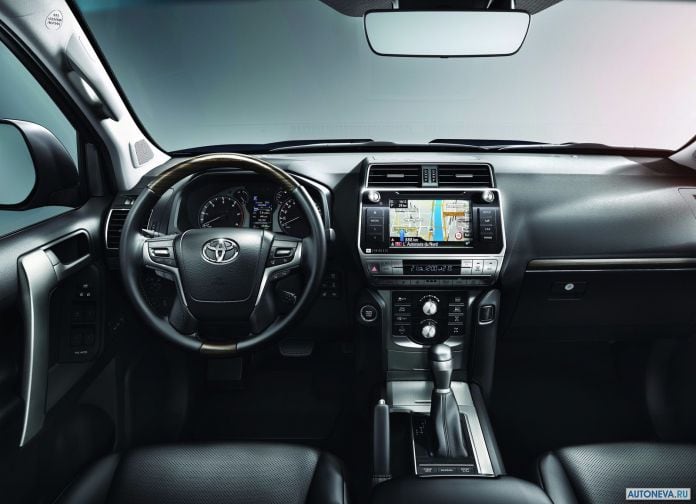 2018 Toyota Land Cruiser Prado - фотография 15 из 24