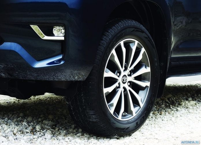 2018 Toyota Land Cruiser Prado - фотография 22 из 24