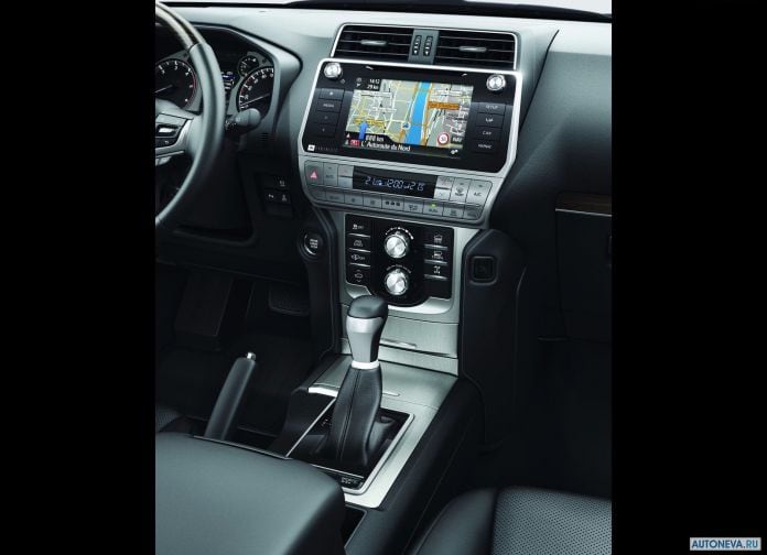 2018 Toyota Land Cruiser Prado - фотография 23 из 24