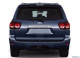 toyota_2018_sequoia_009.jpg