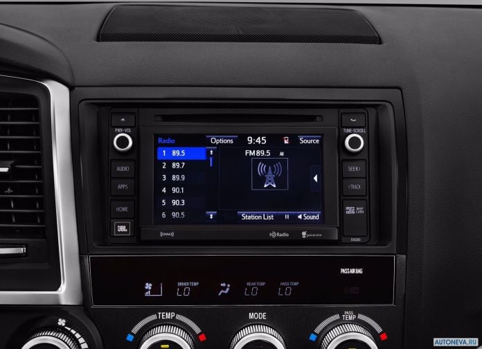 2018 Toyota Sequoia - фотография 17 из 26
