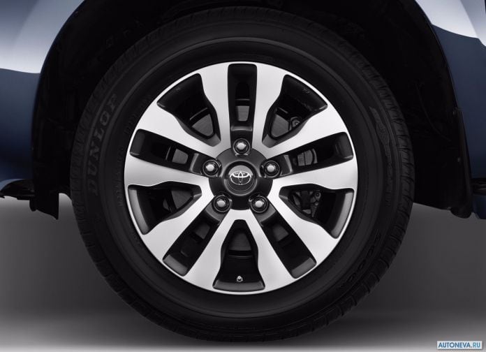 2018 Toyota Sequoia - фотография 25 из 26