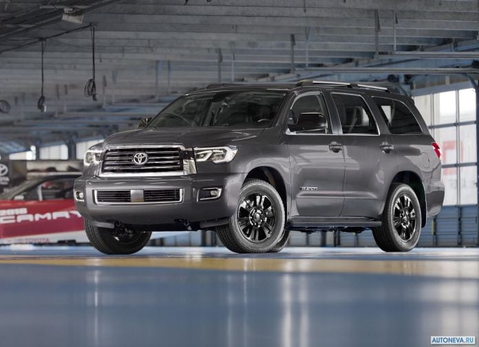 2018 Toyota Sequoia TRD Sport - фотография 1 из 9