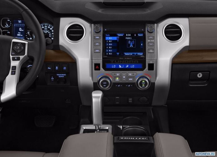 2018 Toyota Tundra - фотография 12 из 20