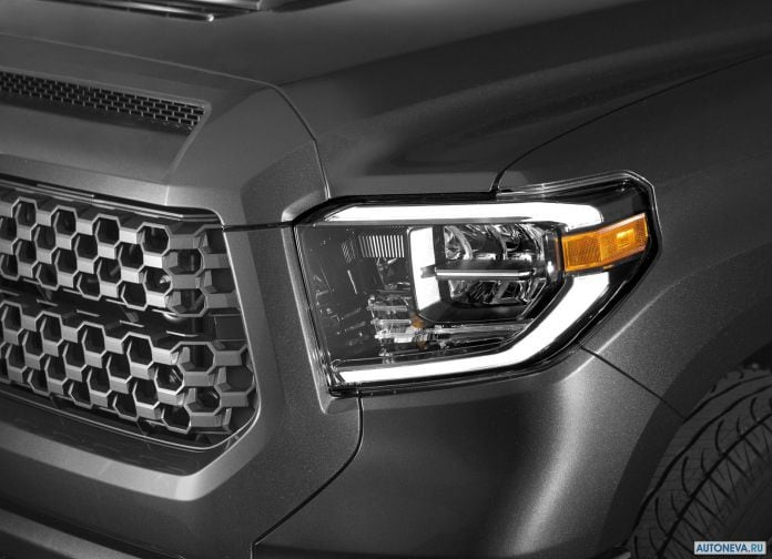 2018 Toyota Tundra TRD Sport - фотография 7 из 8
