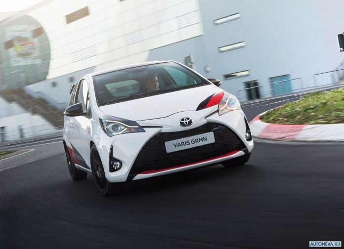 2018 Toyota Yaris GRMN - фотография 13 из 31
