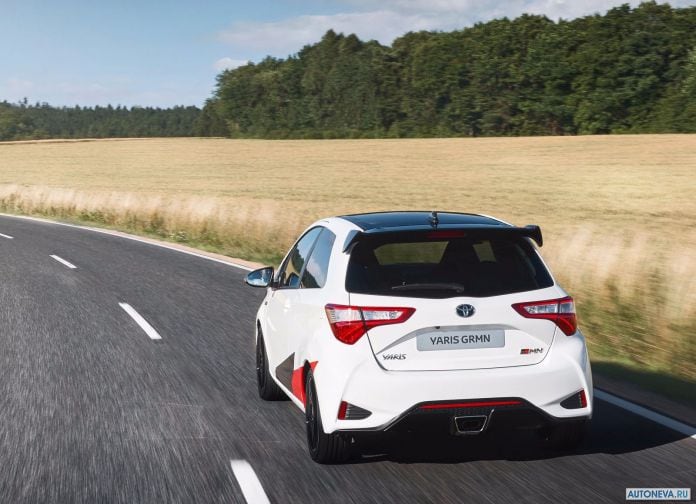 2018 Toyota Yaris GRMN - фотография 19 из 31