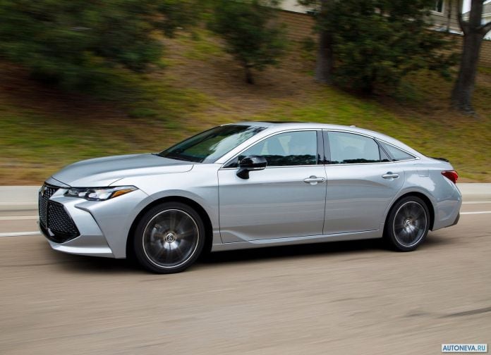 2019 Toyota Avalon - фотография 13 из 173