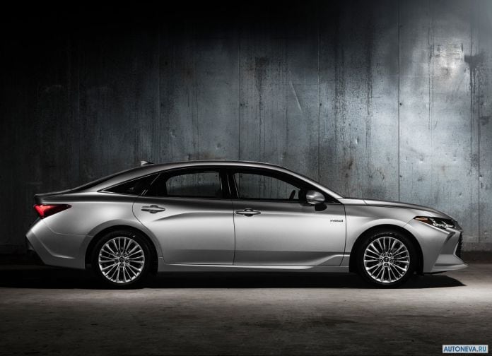 2019 Toyota Avalon - фотография 16 из 173