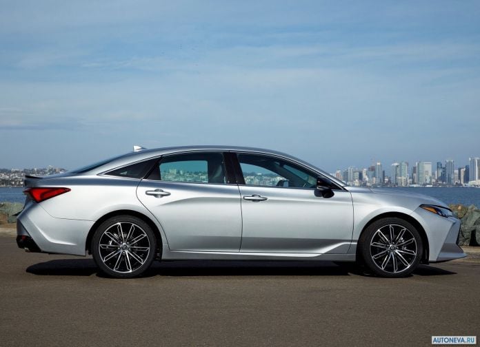 2019 Toyota Avalon - фотография 17 из 173