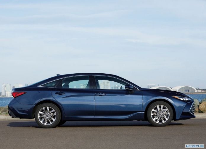 2019 Toyota Avalon - фотография 18 из 173