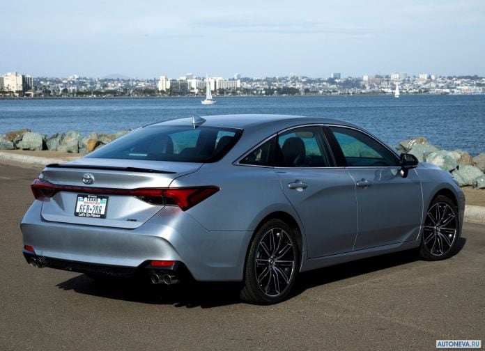 2019 Toyota Avalon - фотография 25 из 173