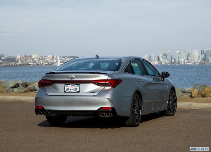 2019 Toyota Avalon - фотография 26 из 173