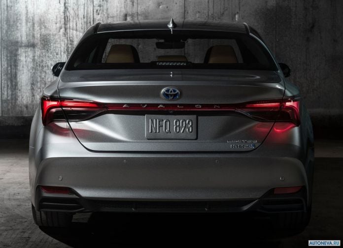 2019 Toyota Avalon - фотография 36 из 173