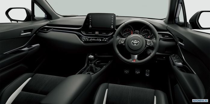 2019 Toyota C-HR GR Sport - фотография 3 из 5 2019 Toyota C-HR GR Sport - фотография 3 из 5