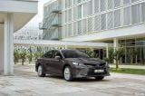toyota_2019_camry_hybrid_eu_008.jpg