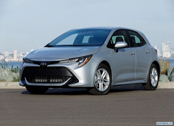 2019 Toyota Corolla Hatchback - фотография 2 из 110