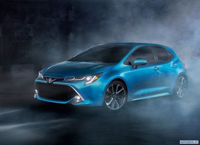 2019 Toyota Corolla Hatchback - фотография 6 из 110