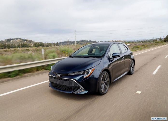 2019 Toyota Corolla Hatchback - фотография 12 из 110
