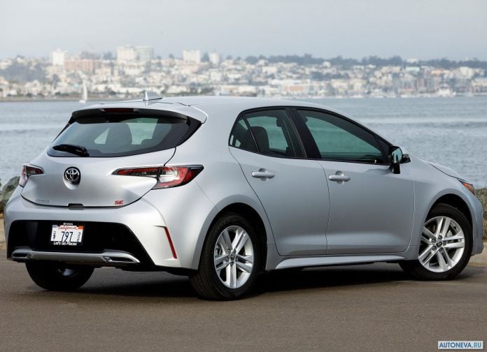 2019 Toyota Corolla Hatchback - фотография 18 из 110
