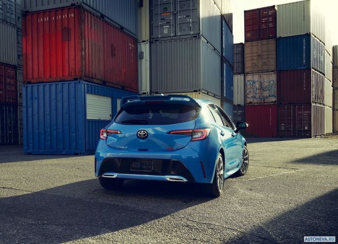 2019 Toyota Corolla Hatchback - фотография 23 из 110