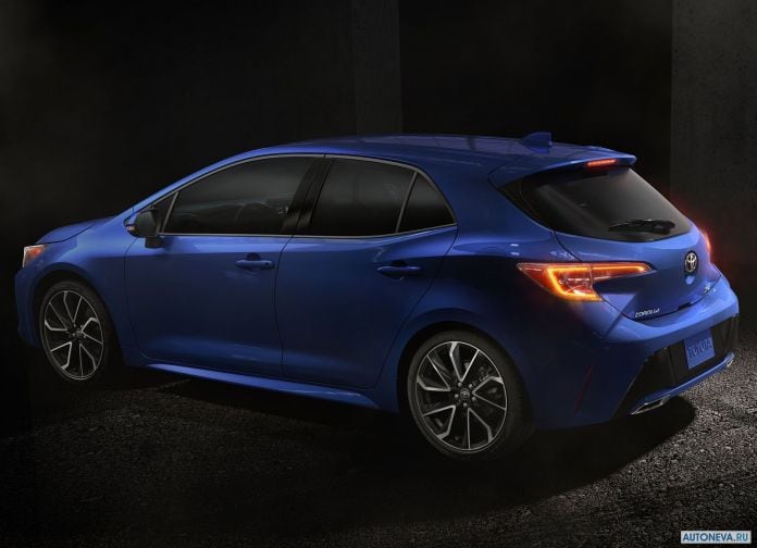 2019 Toyota Corolla Hatchback - фотография 24 из 110