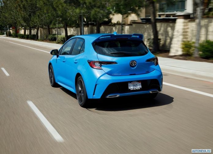 2019 Toyota Corolla Hatchback - фотография 28 из 110
