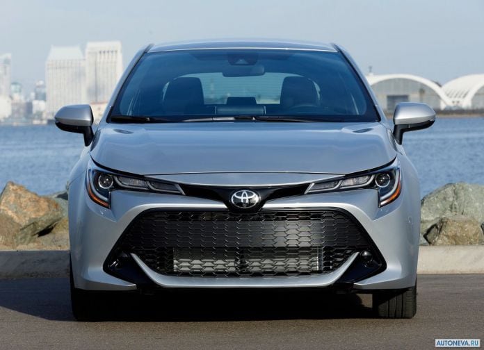2019 Toyota Corolla Hatchback - фотография 30 из 110