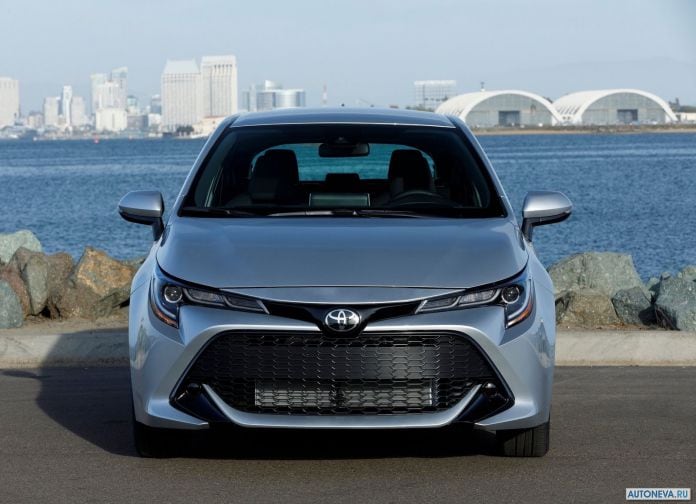 2019 Toyota Corolla Hatchback - фотография 31 из 110