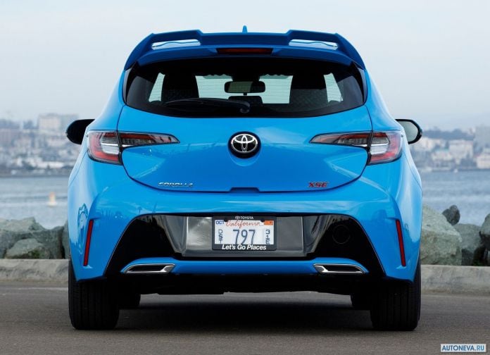 2019 Toyota Corolla Hatchback - фотография 34 из 110