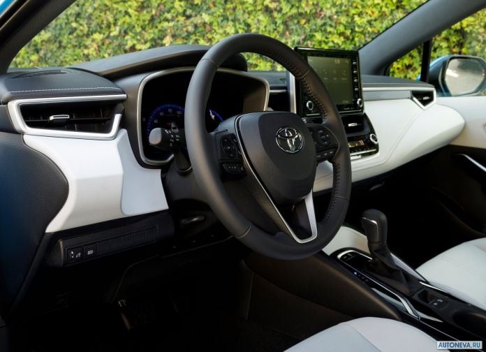 2019 Toyota Corolla Hatchback - фотография 46 из 110