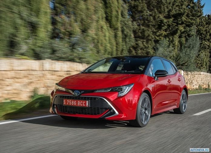 2019 Toyota Corolla Hatchback EU version - фотография 13 из 92
