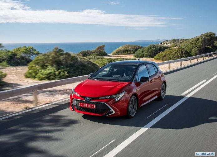 2019 Toyota Corolla Hatchback EU version - фотография 18 из 92