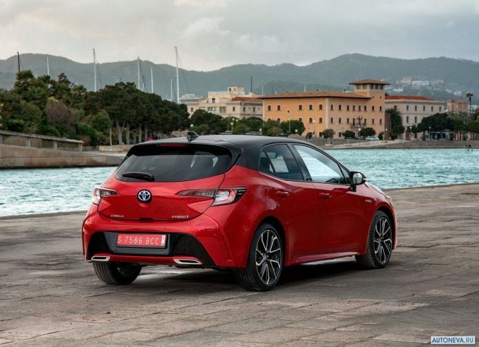 2019 Toyota Corolla Hatchback EU version - фотография 39 из 92