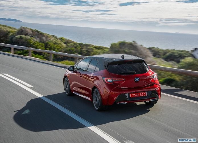 2019 Toyota Corolla Hatchback EU version - фотография 41 из 92